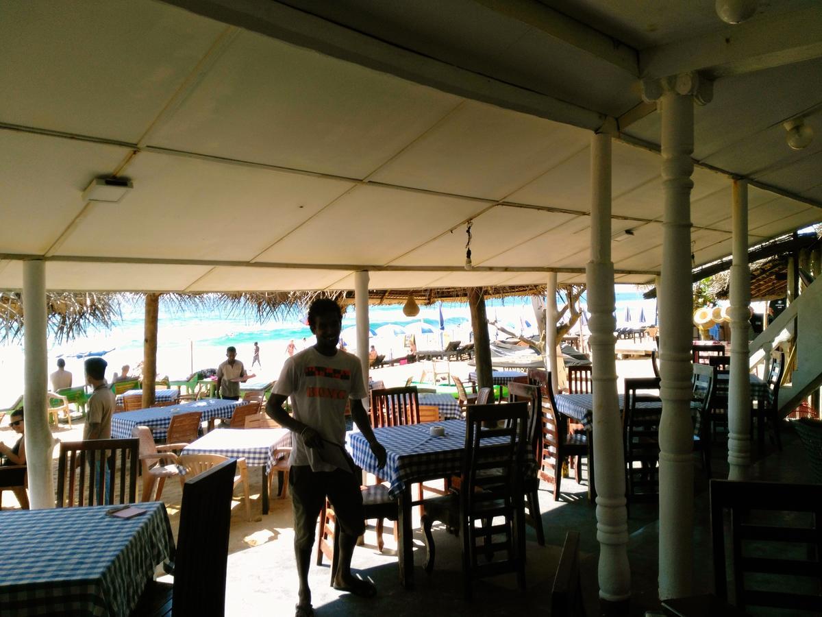 Sunnys Beach Guest House هيكادوفا المظهر الخارجي الصورة