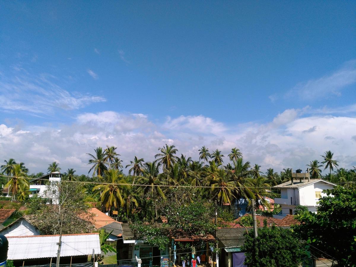 Sunnys Beach Guest House هيكادوفا المظهر الخارجي الصورة